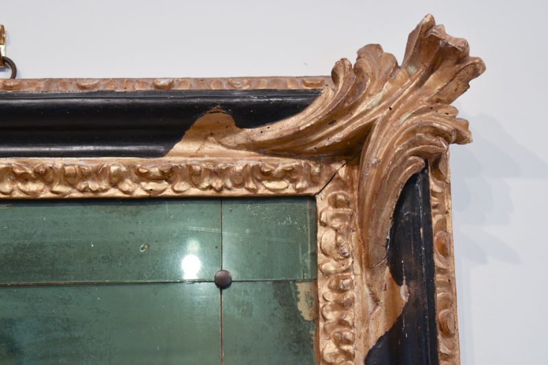 17th Century Venetian Ebonized and Giltwood Mirror - Image 4