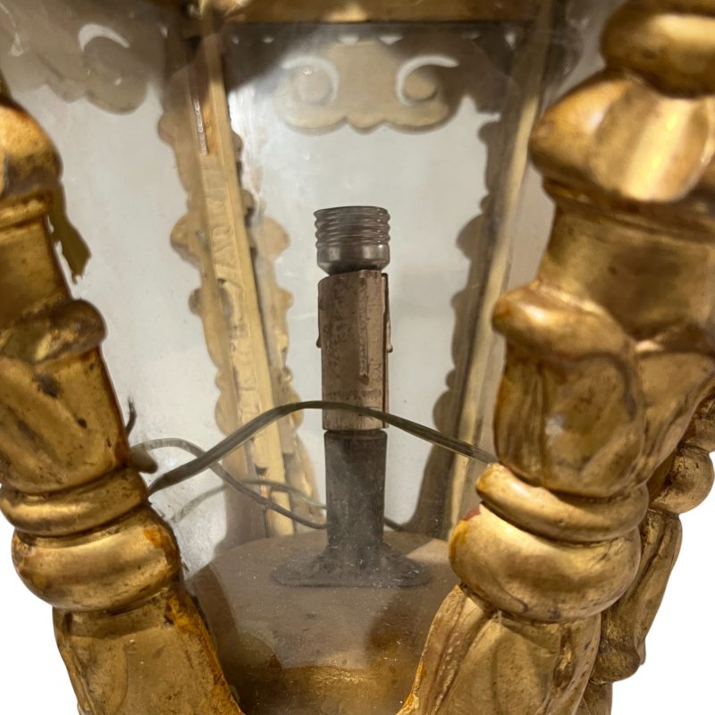 Italian 18th Century Gildwood Lantern with Glass - Image 3