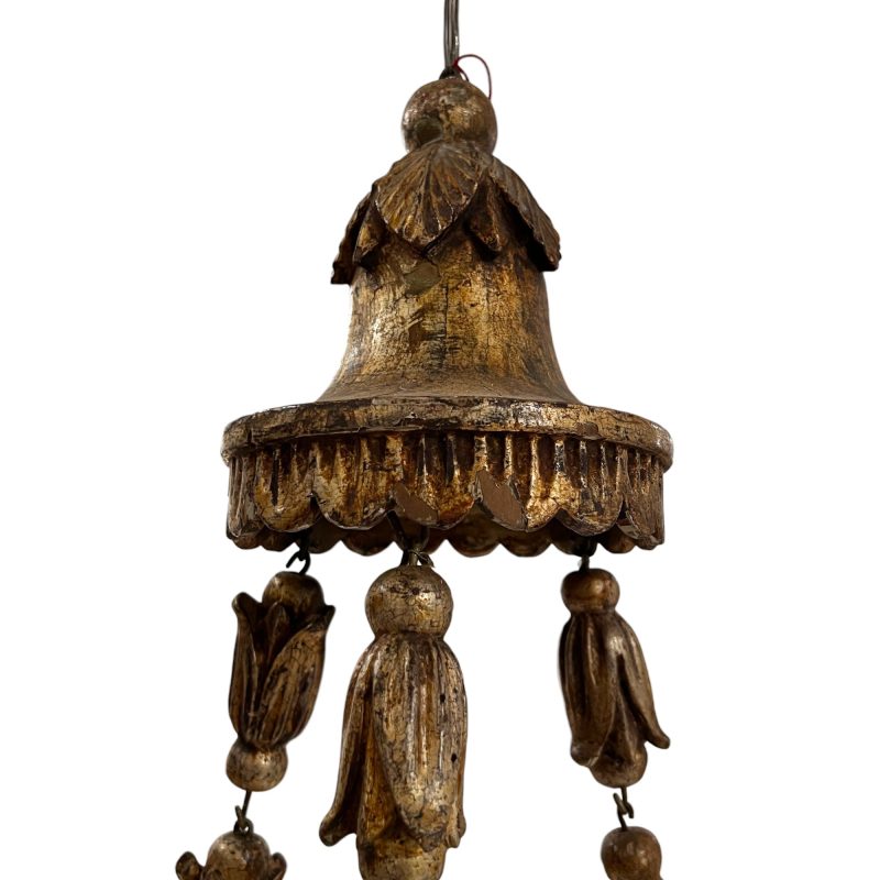 Italian 17th Century Wood with Gilding Chandelier - Image 5