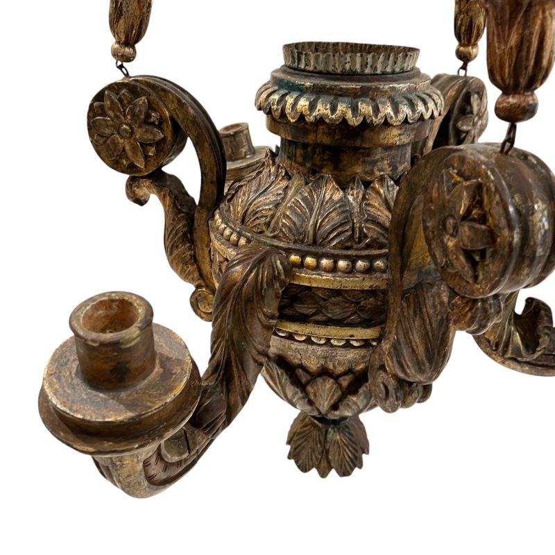 Italian 17th Century Wood with Gilding Chandelier - Image 3