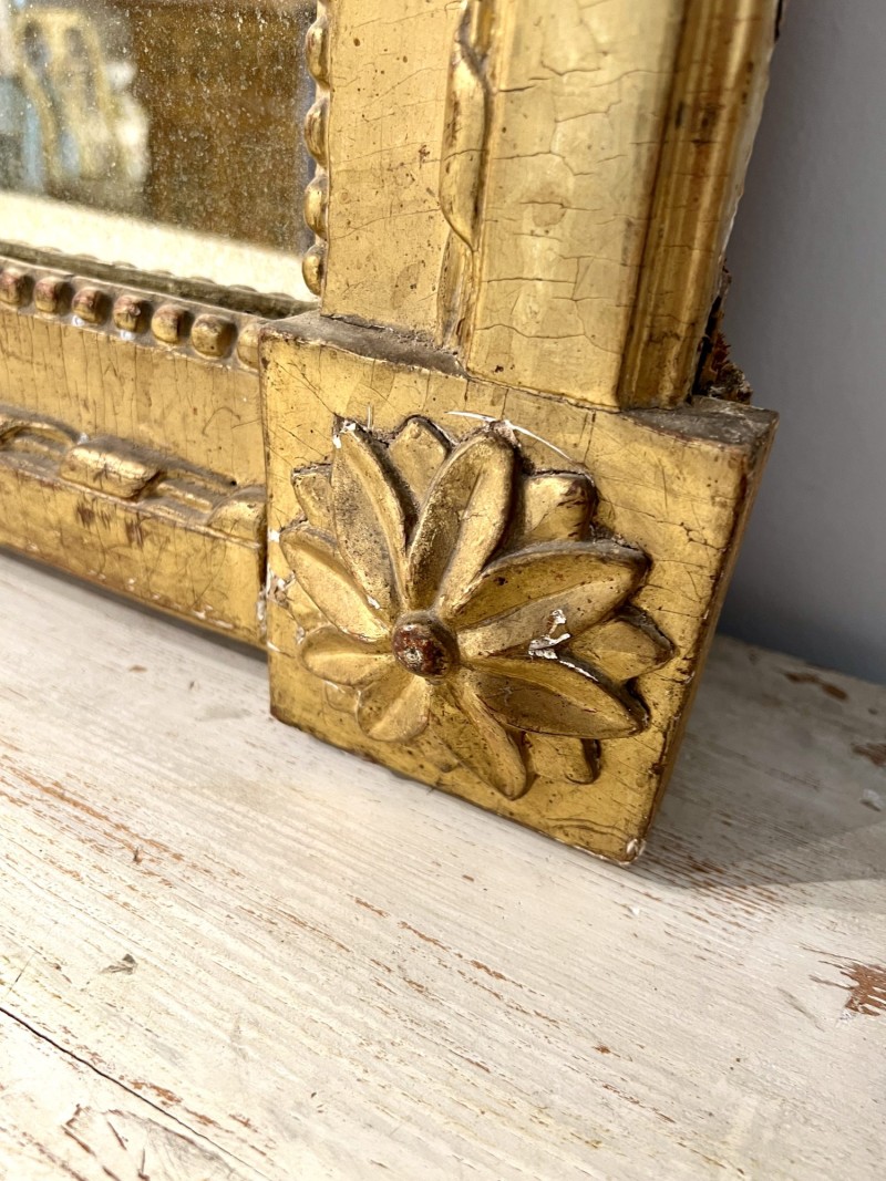 18th Century Louis XVI Gilded Mirror with Neoclassical Carving - Image 6