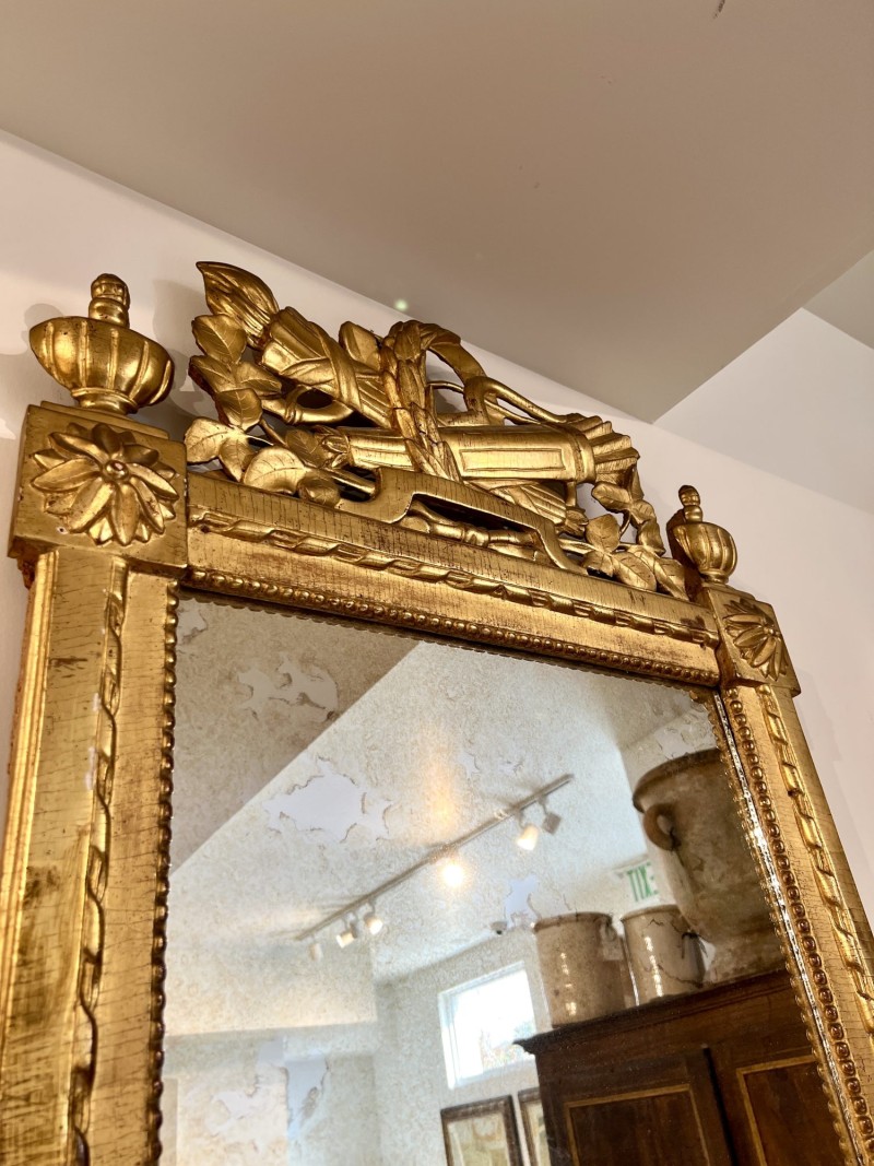 18th Century Louis XVI Gilded Mirror with Neoclassical Carving - Image 3